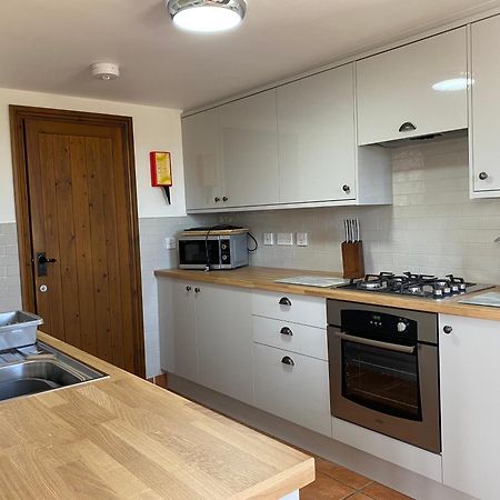 Stable Cottage Скарбъро Екстериор снимка