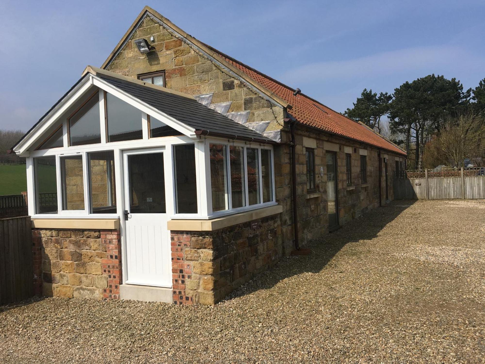 Stable Cottage Скарбъро Екстериор снимка