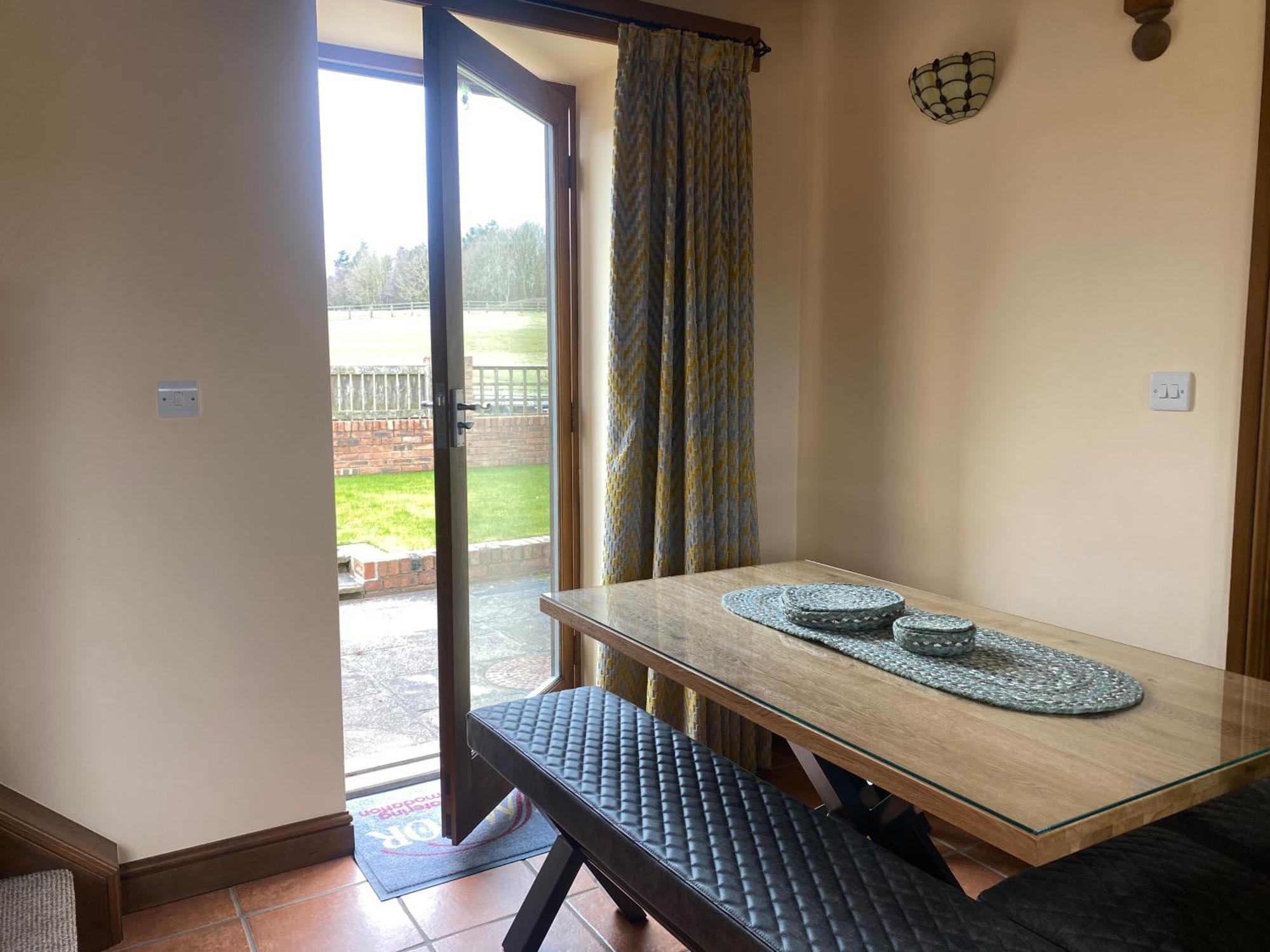Stable Cottage Скарбъро Екстериор снимка
